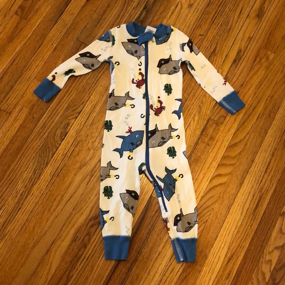 Hanna Andersson Shark Pajamas Sz 80